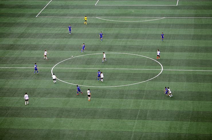 サッカーコートの広さはどれくらい コラム 横浜で安全な人工芝の施工をお考えなら ヤマインターナショナル株式会社